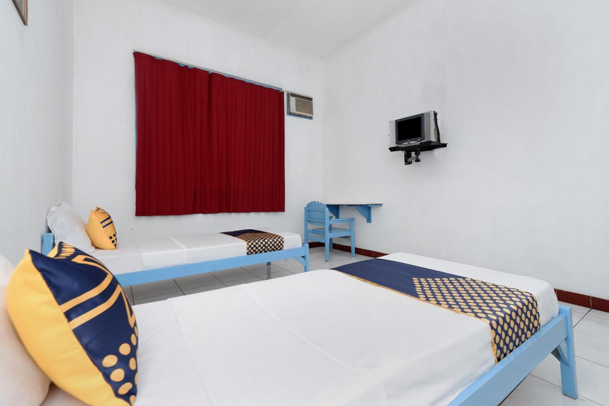 טגאל Spot On 2289 Hotel Saudara מראה חיצוני תמונה